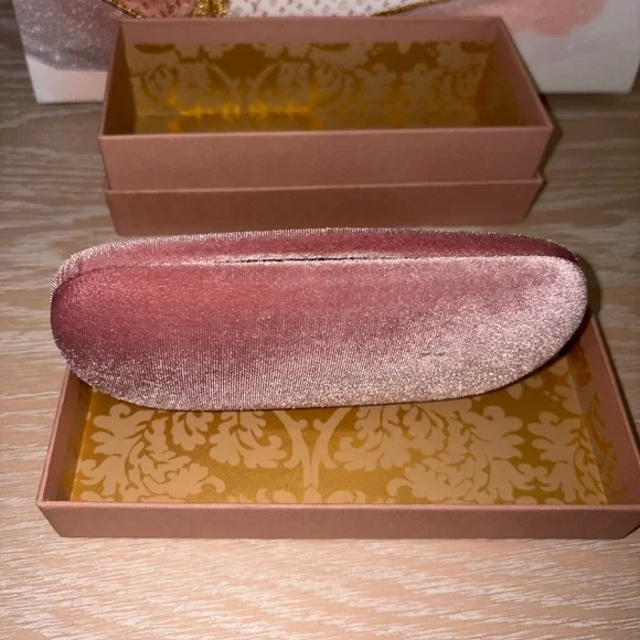 Miu Miu Eyewear Case and Box in Blush Pink - Open to offers Brand New Miu Miu Authentic Pink Velvet Hard Sunglasses  main image 3